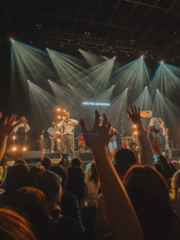 You are currently viewing BETWEEN WORSHIP AND ENTERTAINMENT 2